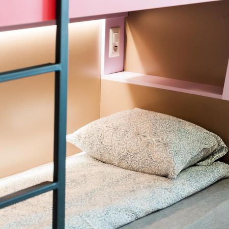 Ura Hostel Призрен Экстерьер фото