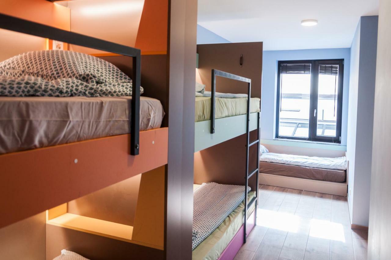 Ura Hostel Призрен Экстерьер фото