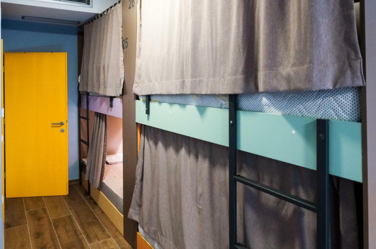 Ura Hostel Призрен Экстерьер фото