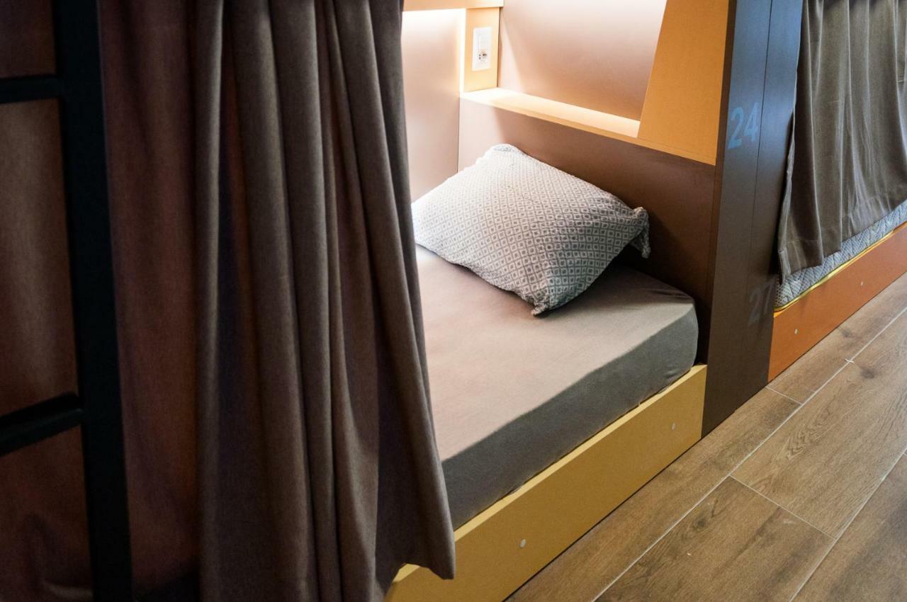 Ura Hostel Призрен Экстерьер фото